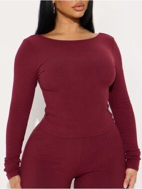 Fashion Nova Jessica Backless Snatched Women’s Long Sleeve Ribbed Top - Burgundy